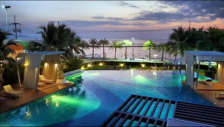 Jomtien Pattaya Condo Seaview Room Premium Luaran gambar